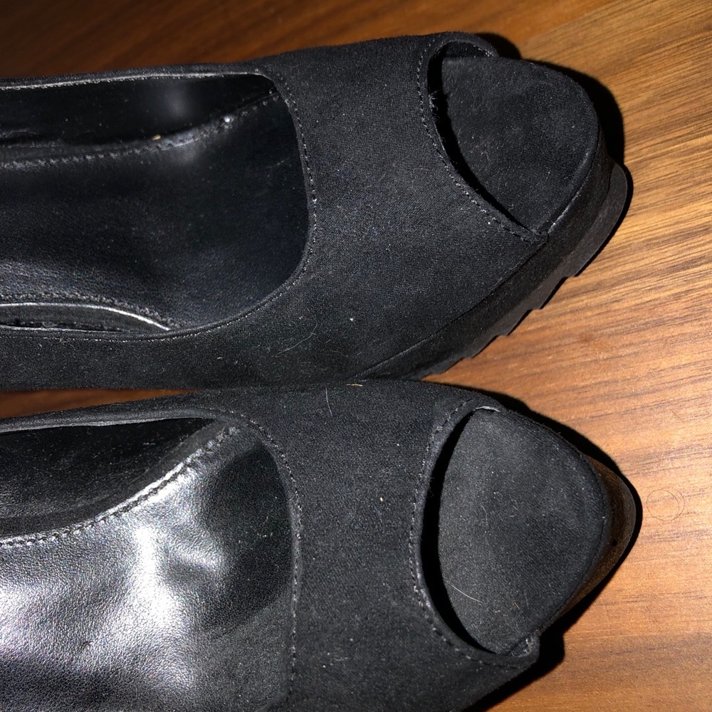 High heels - Picture 3 of 4